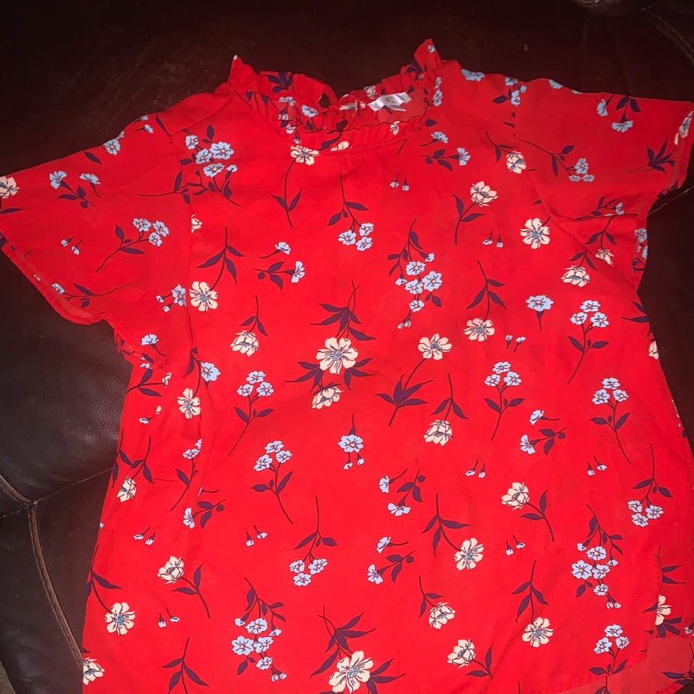 Cute dressy floral top for work